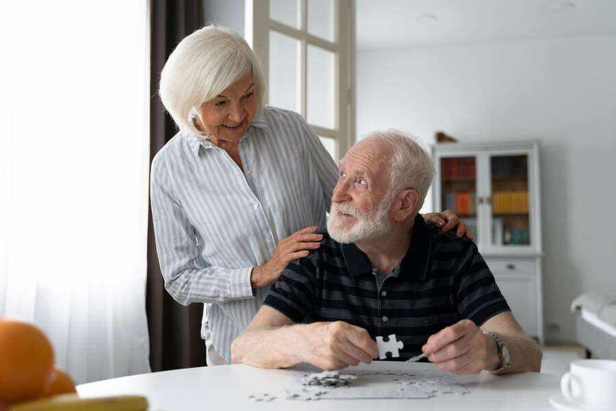 Alzheimer's Disease-Symptoms-Causes-Treatment-Diagnosis